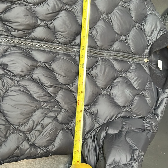 Soia+Kyo puffer, a Canadian a brand. Size L - Picture 6 of 7